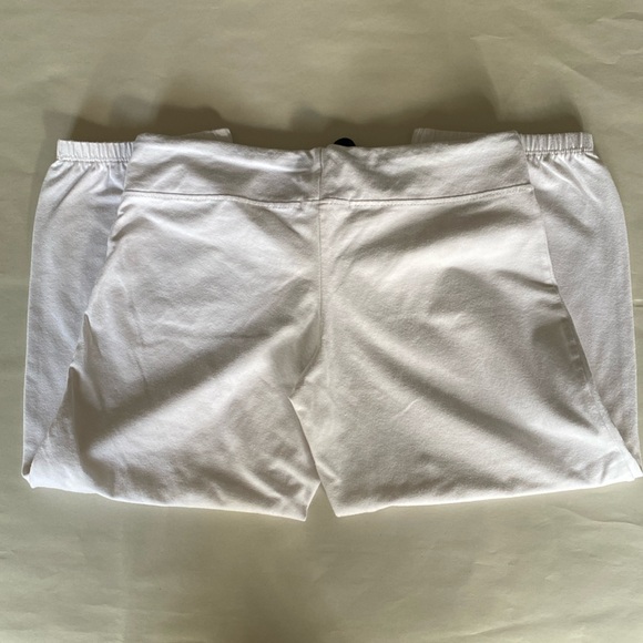 Y2K Forever 21 White Capri Sweatpants with Navy Drawstring Size Small - Picture 4 of 8